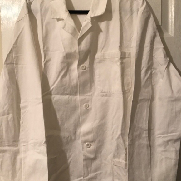 Plus Size Lab Coat - Picture 3 of 4